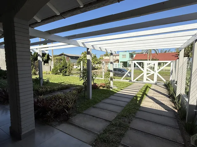 Imagem 2: Casa Mobiliada à venda em Tramandaí, Zona Nova!