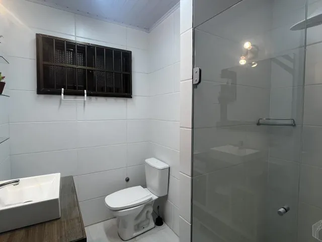 Imagem 9: Casa de praia em amplo terreno à venda em Xangri-lá com Churrasqueira e Poço Artesiano