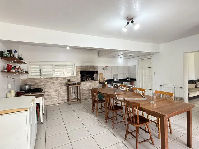 Imagem 14: Casa à venda em Imbé, sacada vista para o mar, 5 dormitórios!!!