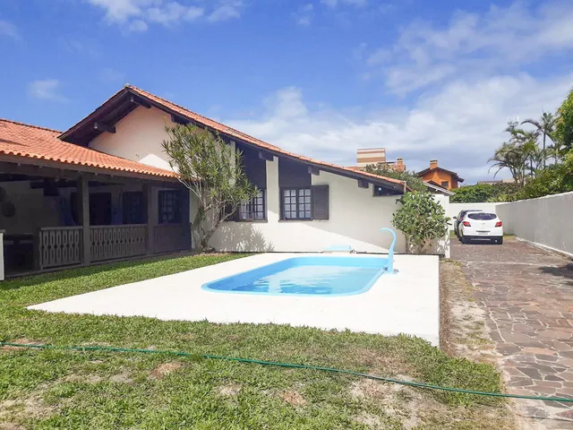 Imagem 5: Excelente casa em zona nobre de Imbé, com 3 suítes, 1200m² de área, mobiliada!!!