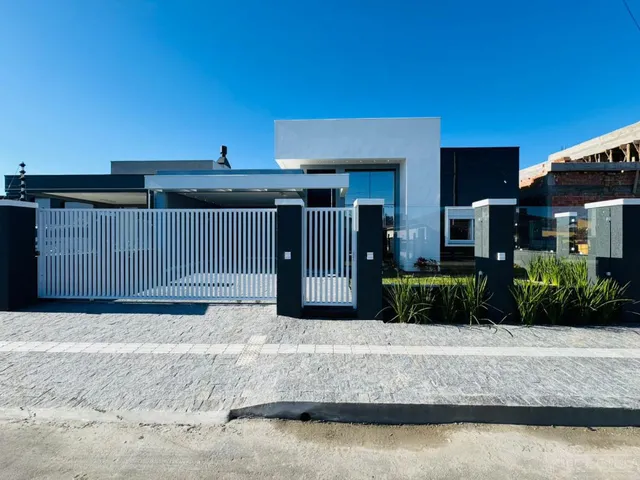 Imagem: Casa com Piscina, 3 suites, Hidromassagem