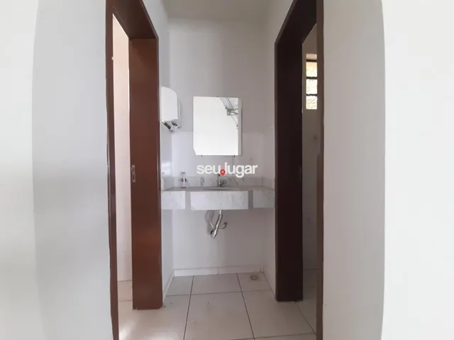 Imagem 2: Ponto Comercial para Locação com + ou - 360 m2 Área Construída, por R$ 8.000,00/mês