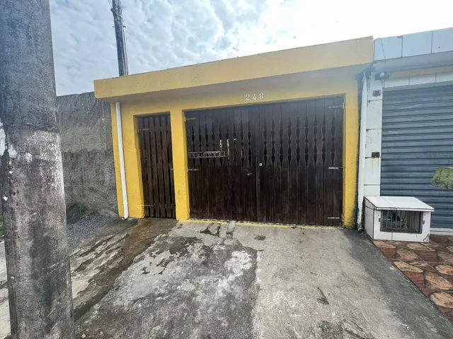 Imagem: Casa com Edícula a Venda no Gaivotas