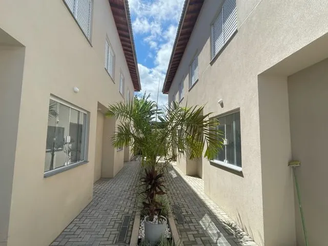 Imagem: Sobrado em Condomínio - Lado Praia