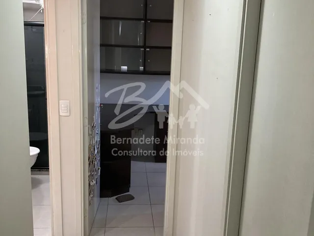 Imagem 4: APARTAMENTO AMPLO COM 3 QTOS,SUITE,EDF. COM PISCINA,SALÃO DE FESTAS,BRINQUEDOS