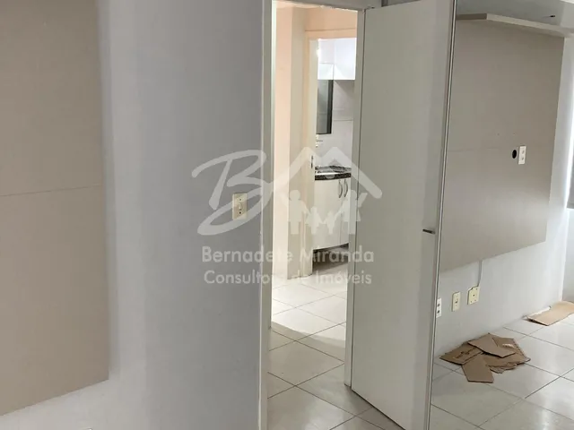 Imagem 5: APARTAMENTO AMPLO COM 3 QTOS,SUITE,EDF. COM PISCINA,SALÃO DE FESTAS,BRINQUEDOS