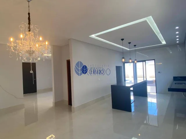 Imagem 5: Sobrado de Luxo à Venda em Anápolis City – 4 Suítes, Piscina e Vista Panorâmica