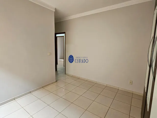 Imagem 15: Casa com 3 Quartos à Venda no Centro - Anápolis