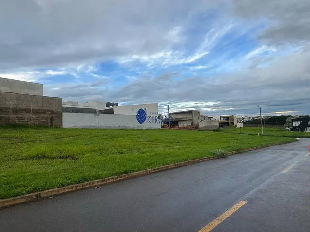 Imagem 2: Terreno à Venda no Condomínio Grand Trianon