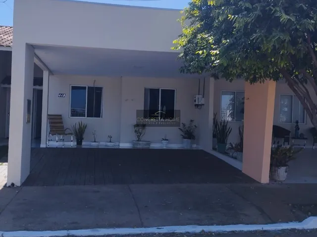 Imagem: A casa em condomínio possui 2 Dormitórios, 2 Suítes, 1