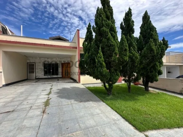 Imagem: A casa em condomínio possui 3 Dormitórios, 1 Suíte, 3
