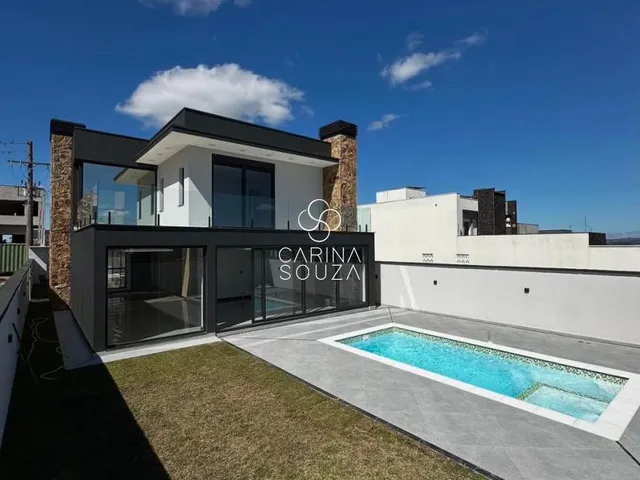 Imagem: Lindo Sobrado de Alto Padrão na Região