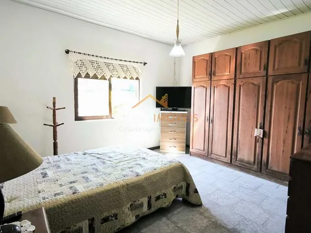 Imagem 8: Ampla casa com 3 dormitórios com suíte junto a Lagoa do Violão