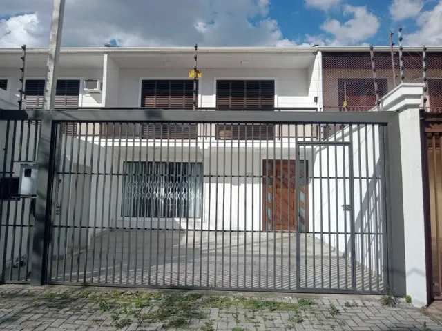 Imagem: SOBRADO RESIDENCIAL em CURITIBA - PR, BOA