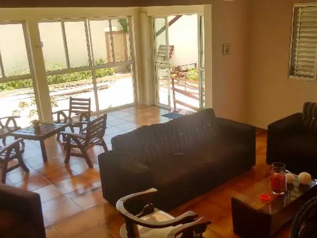 Imagem 4: CASA EM CANDEIAS