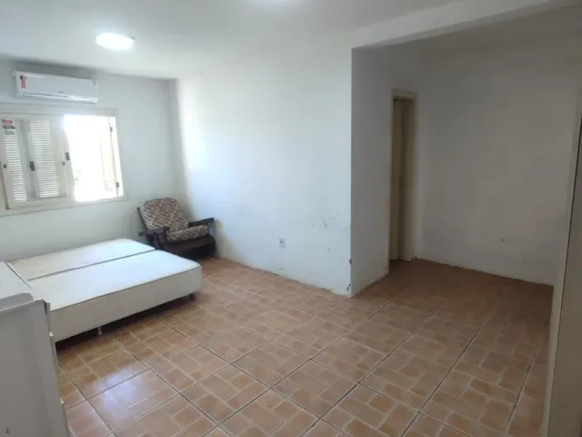 Imagem 9: Casa Mobiliada para Aluguel em São José, Tramandaí - Churrasqueira e Pátio Fechado