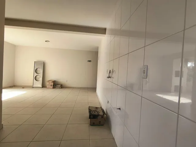 Imagem 4: Sala Comercial Loja com 1 banheiro