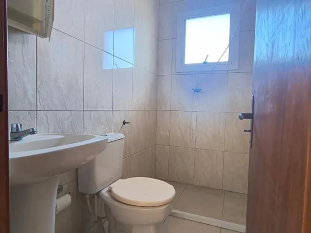 Imagem 6: Sala Comercial Loja com 1 banheiro