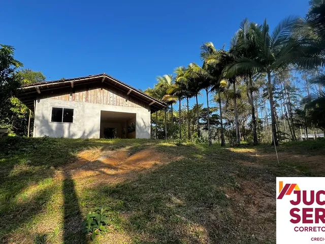 Imagem: Terreno Rural com Área de Festas e Uma