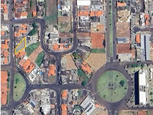 Imagem: Terreno à venda em Araguari/MG