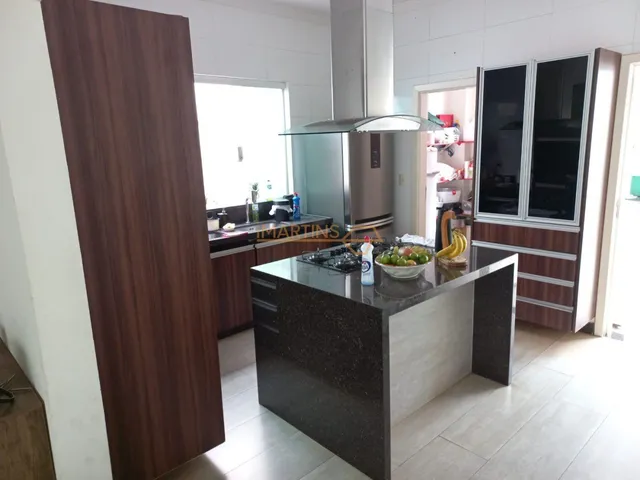 Imagem 1: Casa à venda no bairro Centro - Araguari/MG