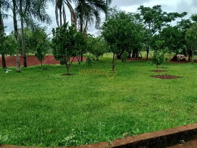 Imagem: O terreno possui 300m² de Área e está localizado em Setor
