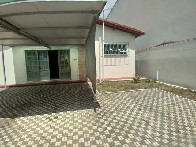 Imagem 2: Casa para venda na Av Getúlio Vargas em Feira de Santana