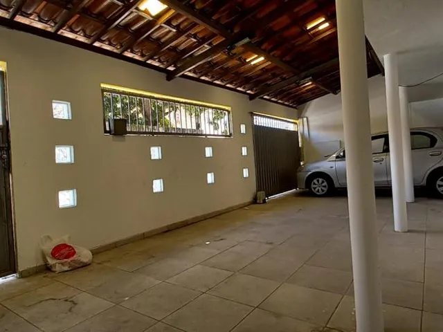Imagem 2: Casa na Cidade Nova para venda com 5/4