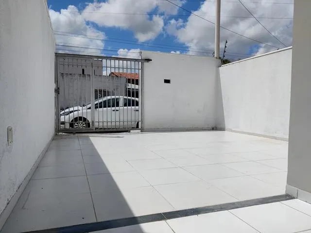 Imagem 4: Casa 2 Quartos com Garagem para 01 vaga Venda Perto da BR 324 Feira de Santana Bahia
