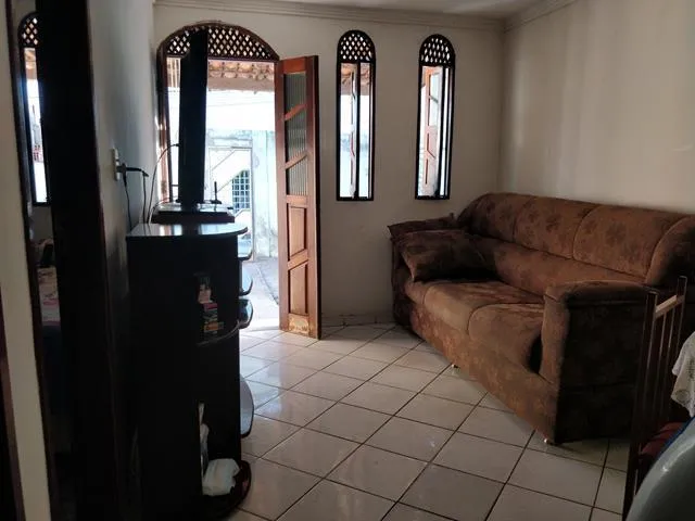 Imagem: Casa a venda 2/4 com Área Total de 200