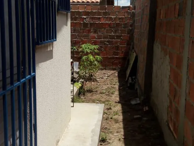 Imagem 3: Casa come 2/4 para venda no Parque Viver Tomba