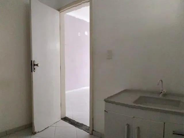 Imagem 6: Loja 30 m² Aluguel sub-dividida em dois ambientes bairro Ponto Central perto do Centro