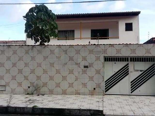 Imagem 2: Casa Duplex com 3/4 sendo 2 suítes próximo a Av. Fraga Maia