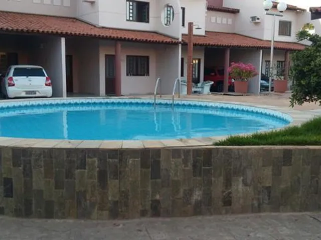 Imagem 3: Casa em condomínio 3 quartos sendo uma Suíte com Closet para Venda reformada Bairro