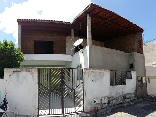 Imagem 2: Casa Dúplex 4 quartos a venda no Bairro Feira IV