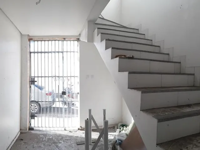 Imagem 4: Predio com Lojas e Salas 1°, 2° e 3° andares Venda ou Aluguel bairro Centro Feira de