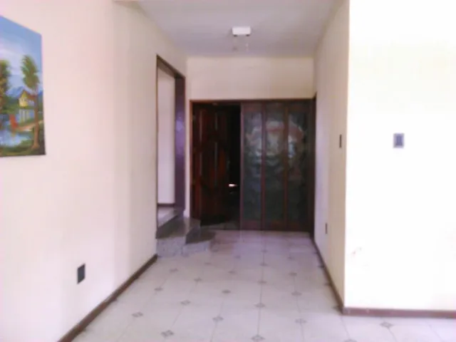 Imagem 5: Casa com 6 dormitorios para venda perto do Centro de Feira de Santana