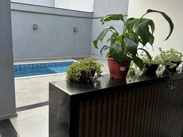 Imagem 5: Sobrado com 3 Suítes, Piscina no Residencial Helena Maria em...