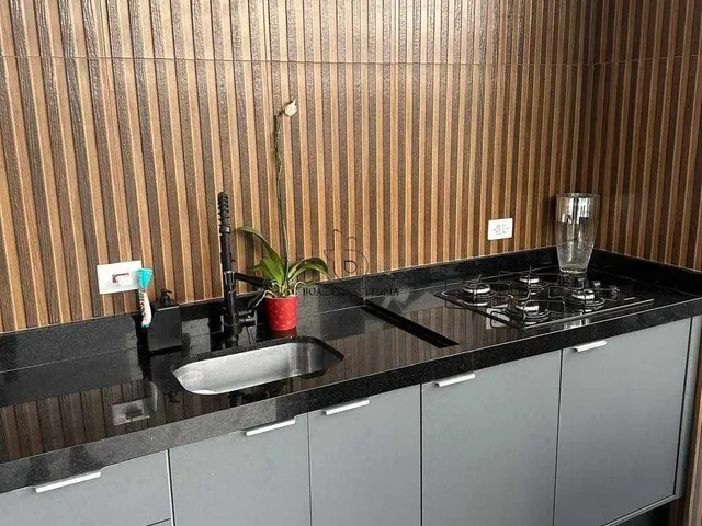 Imagem 11: Sobrado com 3 Suítes, Piscina no Residencial Helena Maria em...