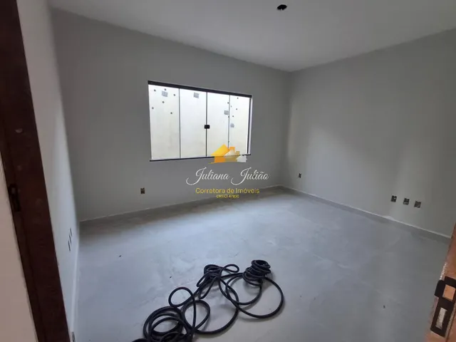 Imagem 8: CASA LINEAR COM 3 QUARTOS SENDO 1 SUÍTE A VENDA NO BAIRRO EXTENSÃO DO BOSQUE EM RIO DAS