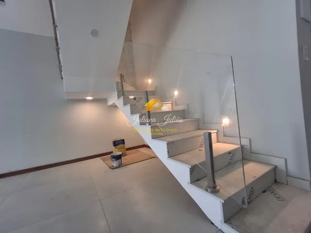 Imagem 14: CASA DUPLEX COM 3 QUARTOS SENDO 1 SUÍTE A VENDA NO VALE DAS PALMEIRAS EM MACAÉ RJ