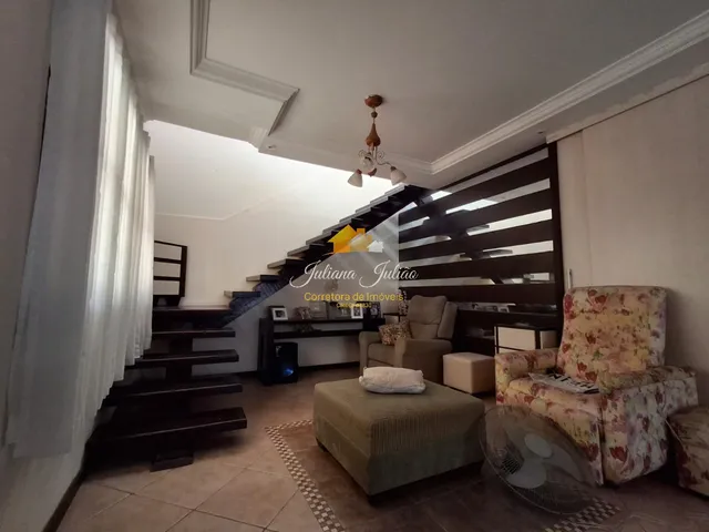 Imagem 2: CASA LINEAR COM 5 QUARTOS SENDO 3 SUÍTES A VENDA NO BAIRRO PRAIA MAR EM RIO DAS OSTRAS RJ