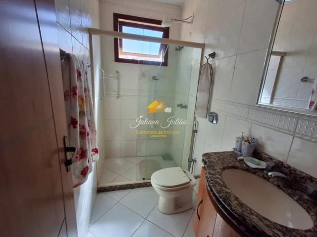 Imagem 3: CASA LINEAR COM 5 QUARTOS SENDO 3 SUÍTES A VENDA NO BAIRRO PRAIA MAR EM RIO DAS OSTRAS RJ