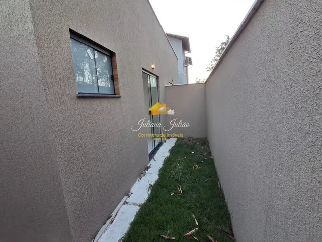 Imagem 2: CASA LINEAR COM 3 QUARTOS SENDO 1 SUÍTE A VENDA NO BAIRRO RECREIO EM RIO DAS OSTRAS RJ