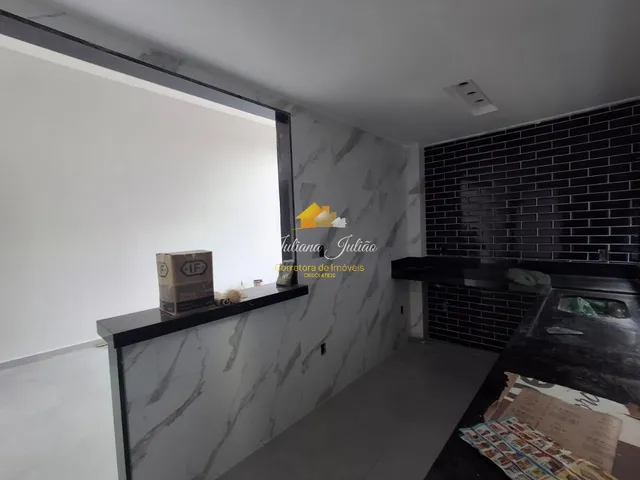 Imagem 9: CASA LINEAR COM 3 QUARTOS SENDO 1 SUÍTE, PISCINA, A VENDA NO BAIRRO OURO VERDE EM RIO