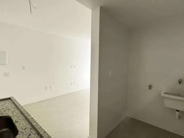 Imagem 2: 2 quartos com vaga de garagem no Granbery