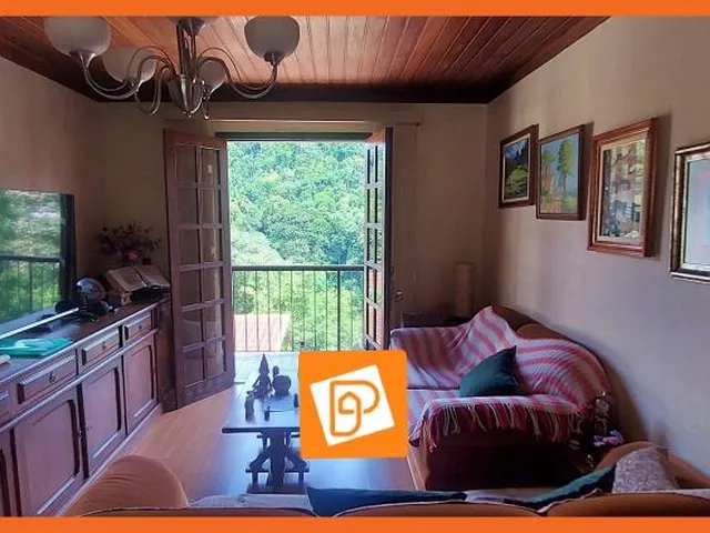 Imagem: Casa no centro histórico de Petrópolis