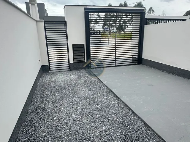 Imagem 4: Casa individual com suíte pronta para morar em Tijucas