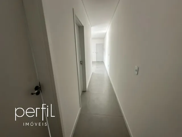 Imagem 5: Apartamento à venda em Joinville-SC, bairro Iririú, 2 quartos, 2 salas, 1 banheiro, 1
