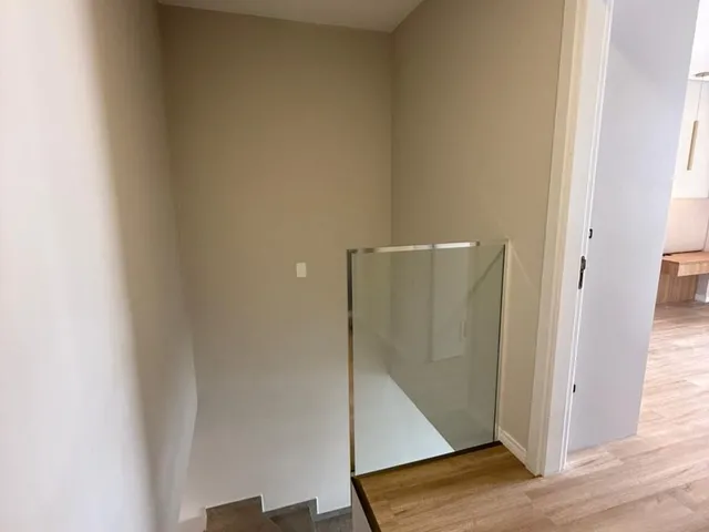 Imagem 2: Casa à venda em Joinville-SC, bairro Glória: 2 quartos, 2 suítes, 2 salas, 3